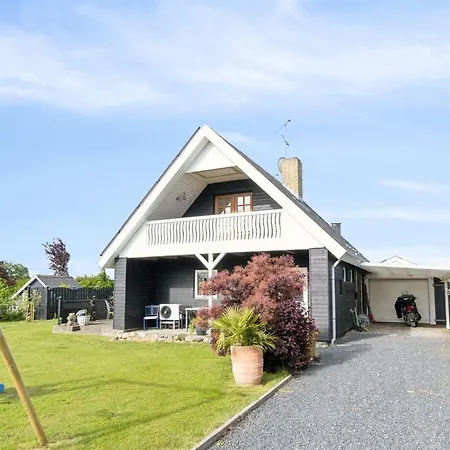 Fentje - 200m From The Sea By Interhome *