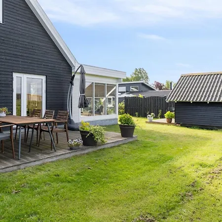 Fentje - 200m From The Sea By Interhome *