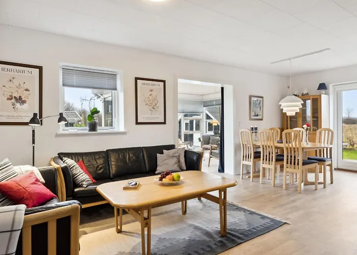 Fentje - 200m From The Sea By Interhome Nyaraló